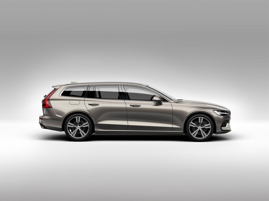  Volvo V60 T6 Inscription 2018 года  (WW) (фото 19 из 53)